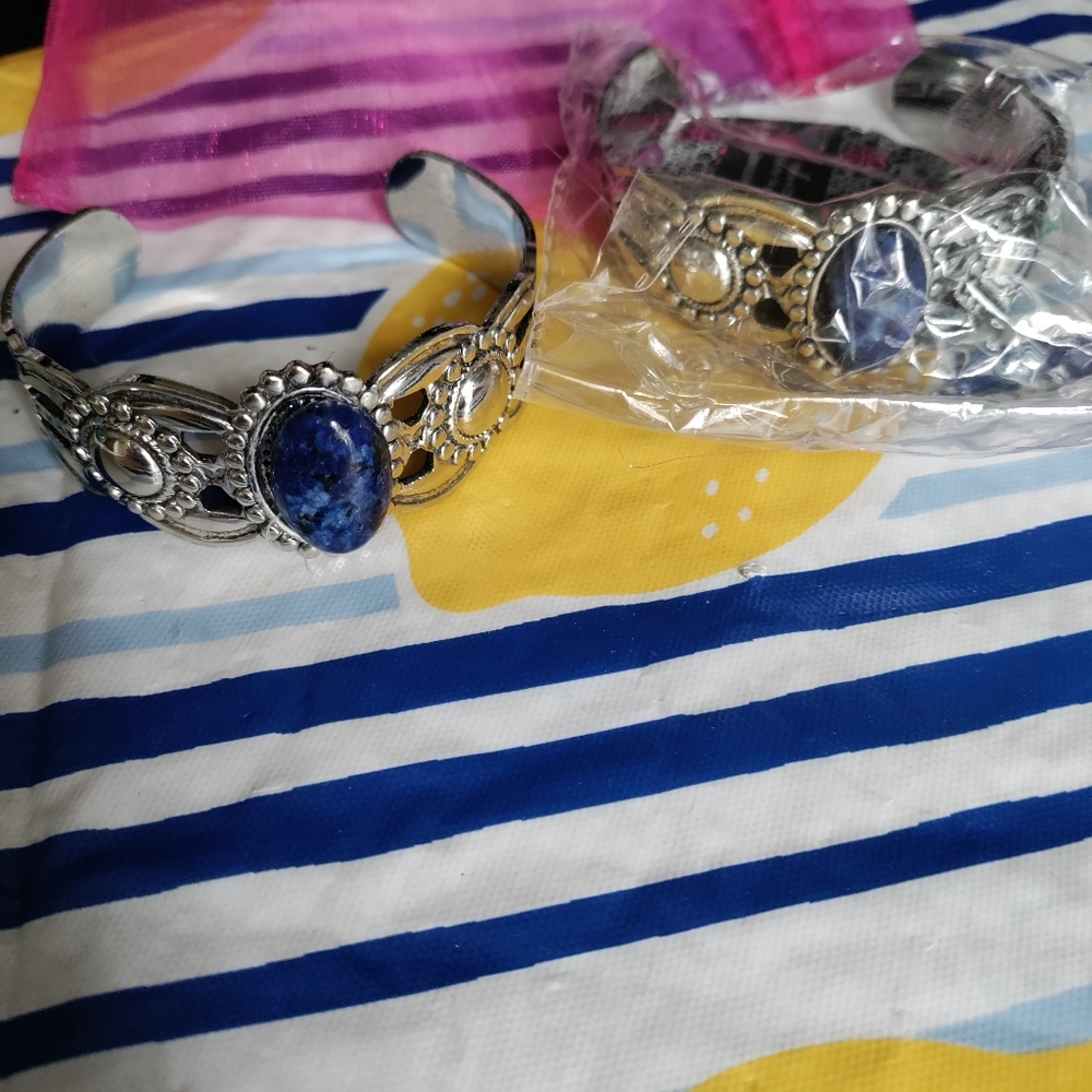 Paparazzi faux lapis cuff bracelet (2) SOLD**